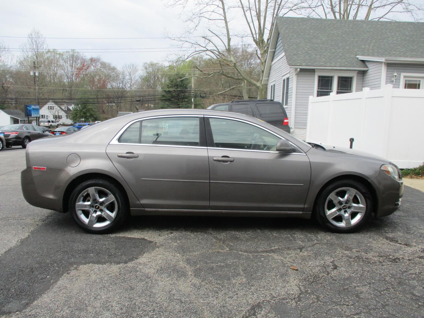 2010 BROWN Chevrolet Malibu (1G1ZC5EB3A4) , AUTOMATIC transmission, located at 540a Delsea Drive, Sewell, NJ, 08080, (856) 589-6888, 39.752560, -75.111206 - Photo#10